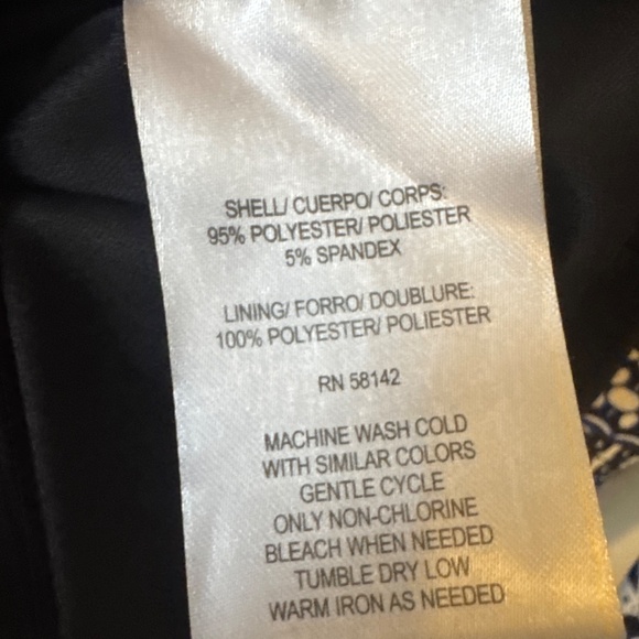 Maggie London midi long sleeve dress - Picture 4 of 7